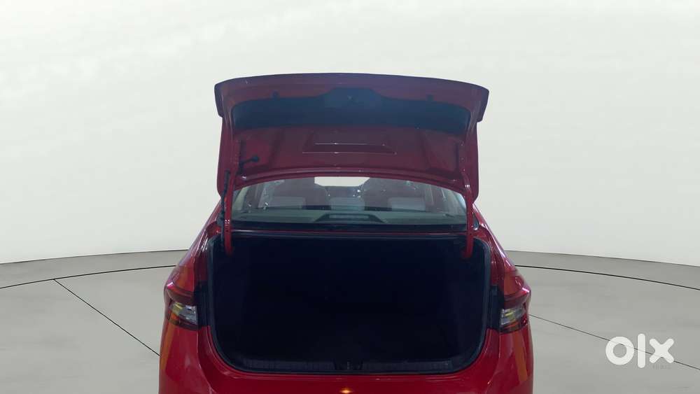 Skoda Slavia 1.0 Tsi Style At, 2022, Petrol