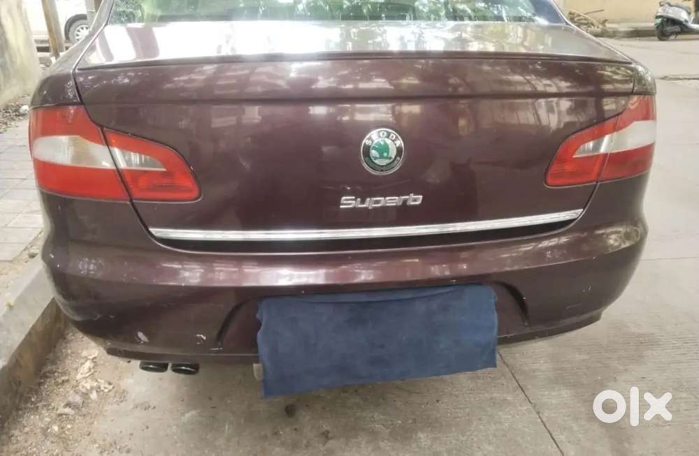 Skoda Superb Elegance 2.0 Tdi At2012 Diesel 135000 Km Driven