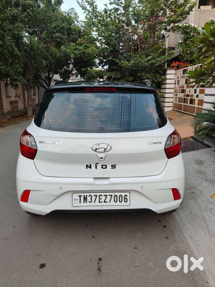 Hyundai Grand I10 Nios Sportz Dual Tone, 2021, Petrol