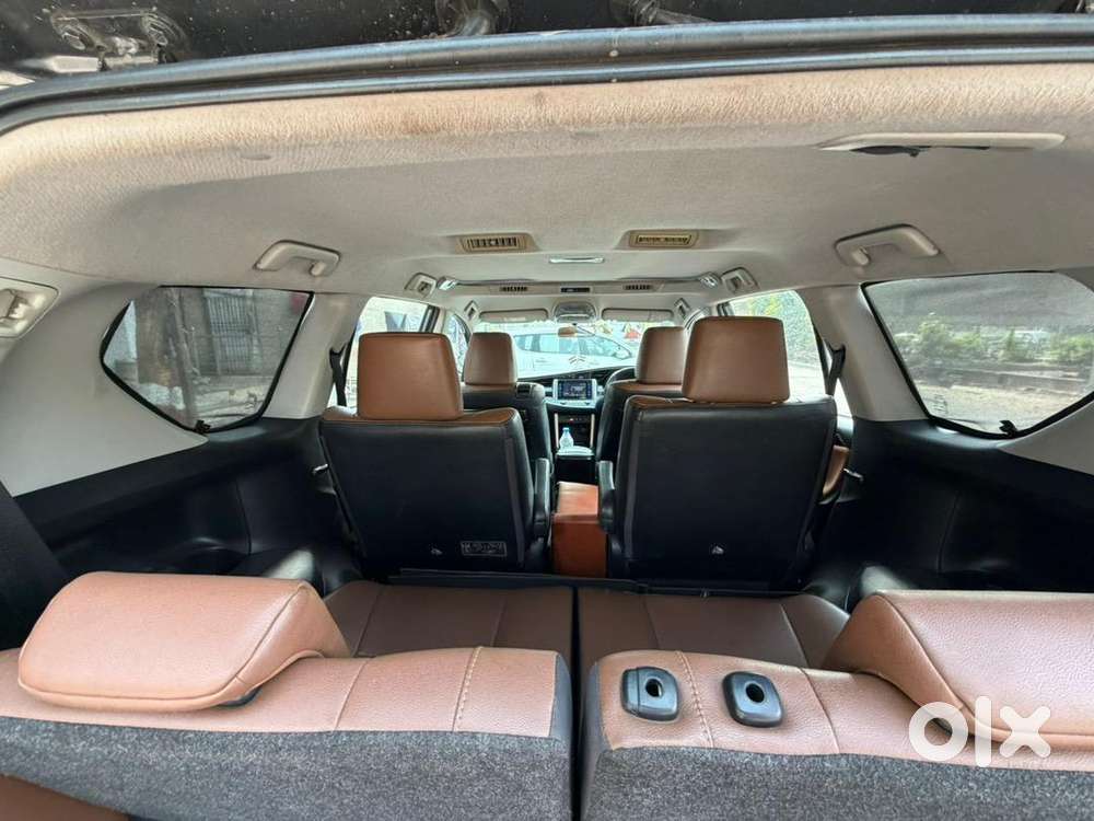 Toyota Innova Crysta 2018 Diesel Well Maintained