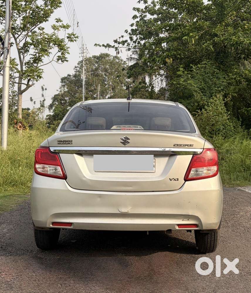 Maruti Suzuki Swift Dzire Vxi Optional, 2017, Petrol