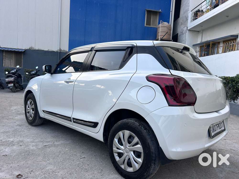 Maruti Suzuki Swift Vxi Optional, 2023, Petrol