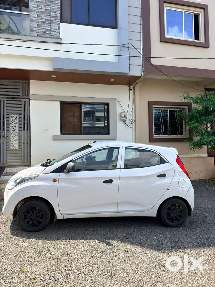 Hyundai Eon Era+ | Petrol