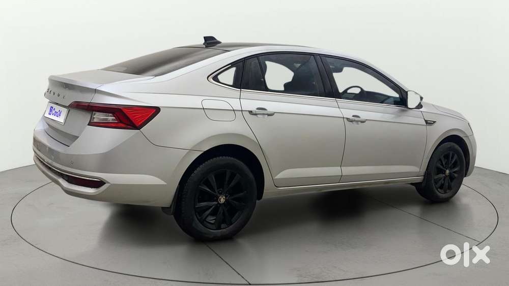 Skoda Slavia 1.0 Tsi Style At, 2022, Petrol