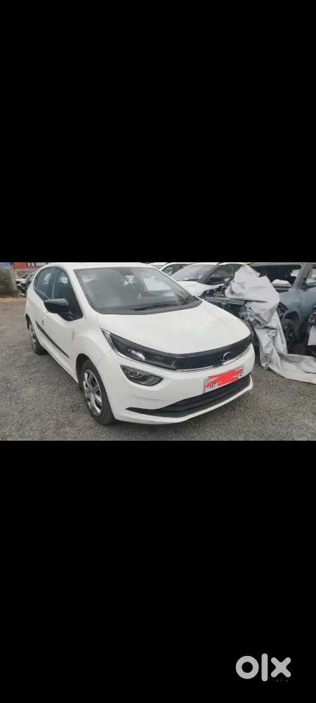 Altroz Xms ( With Sunroof) New Condition 2024 Model 16000 Km Single H