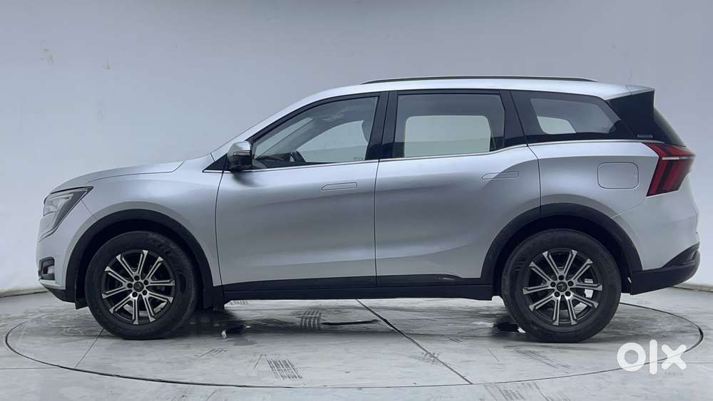 Mahindra Xuv700 2.0 Ax 7 Petrol Mt Str, 2021, Petrol