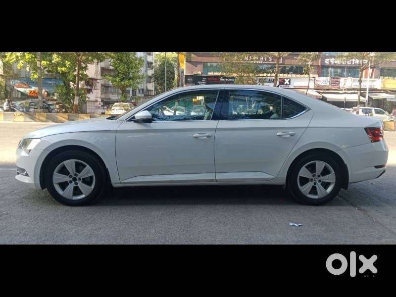 Skoda Superb [2014-2016] 1.8 Style Tsi At, 2016, Petrol