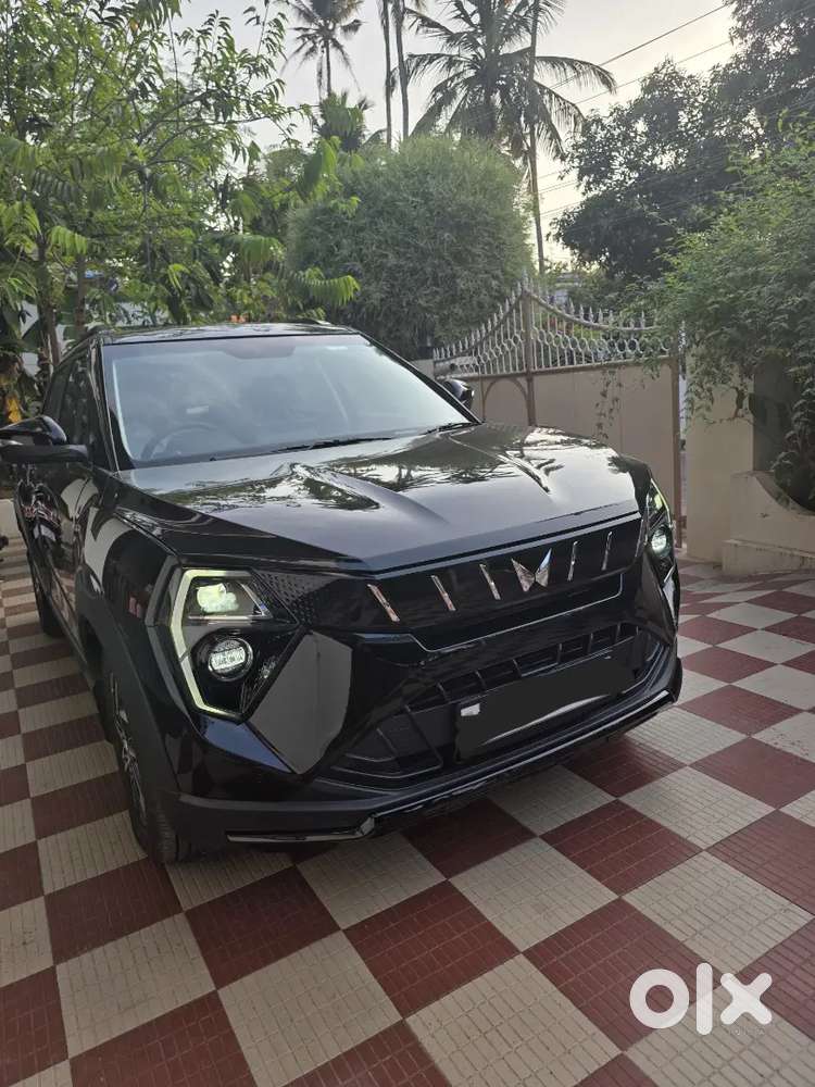 Mahindra Xuv 3x0 Ax5 At