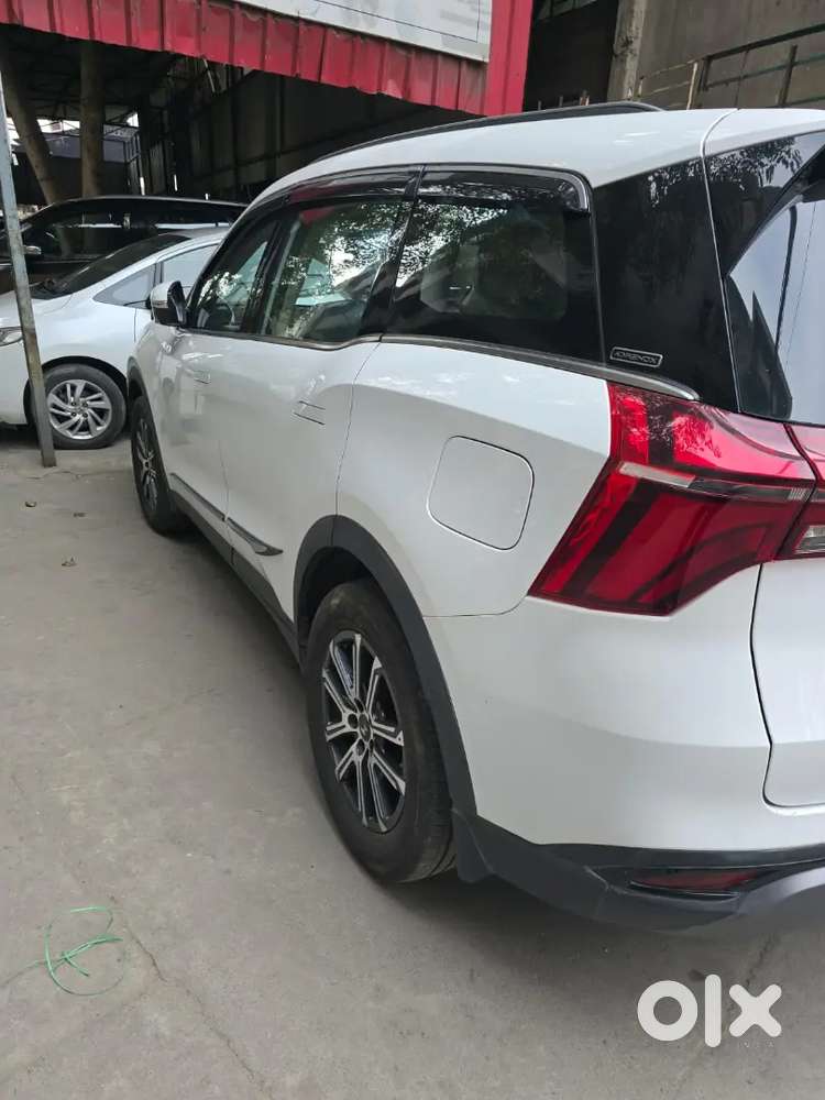 Mahindra Xuv 700 Diesel Automatic 15000 Km Showroom Condition
