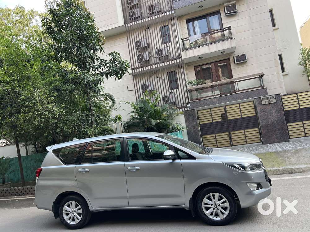 Toyota Innova Crysta