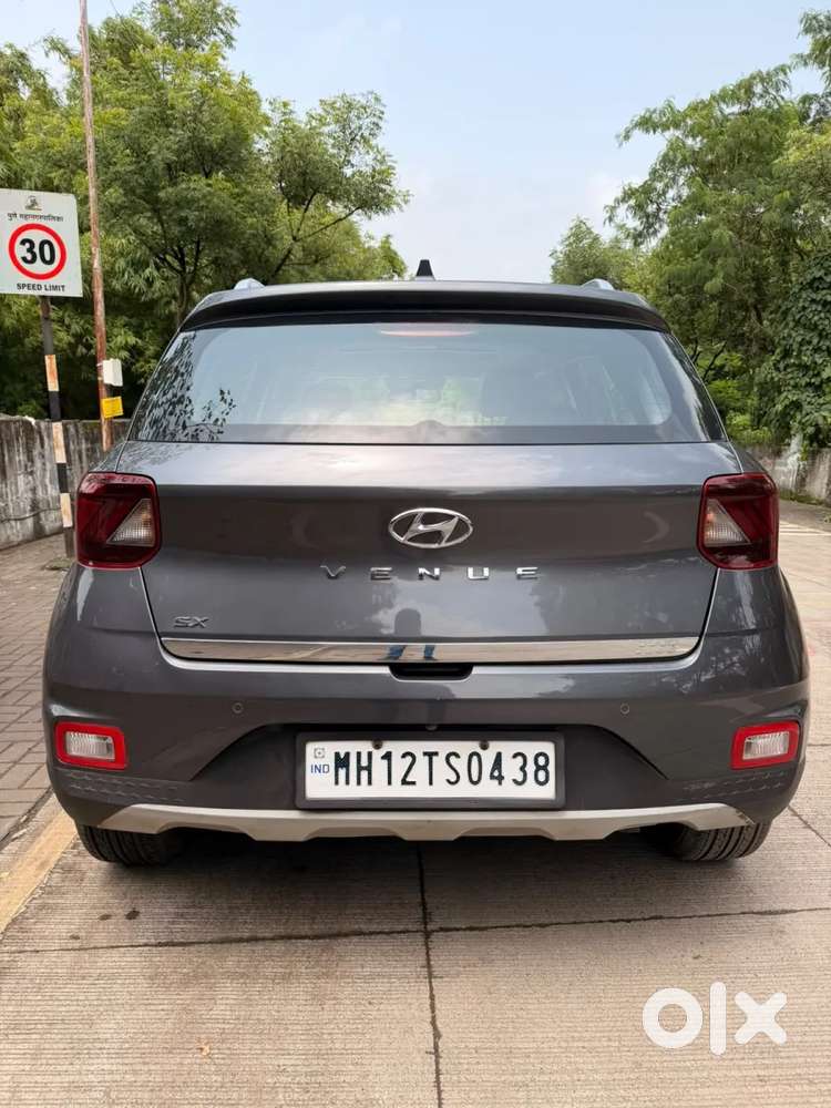Hyundai Venue Sx (o) Mt 1.5 Diesel, 2021, Diesel
