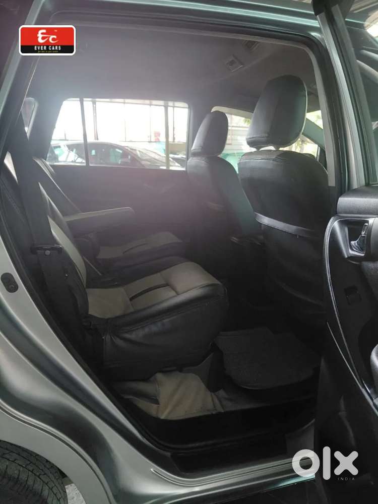 Toyota Innova Crysta 2.4 G Mt 7 Str, 2019, Diesel