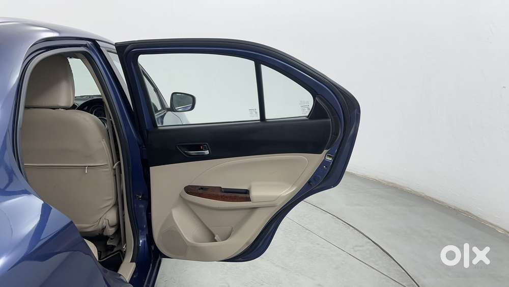 Maruti Suzuki Dzire 1.2 Zxi Amt, 2017, Petrol