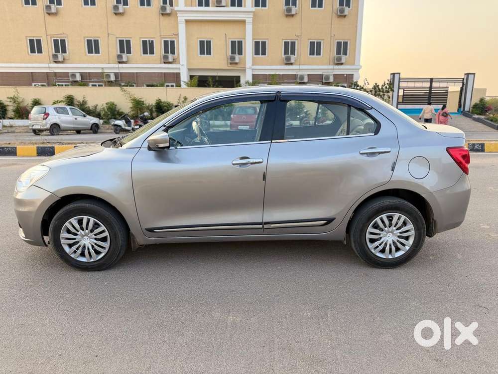 Maruti Suzuki Dzire Vxi Ags, 2021, Petrol