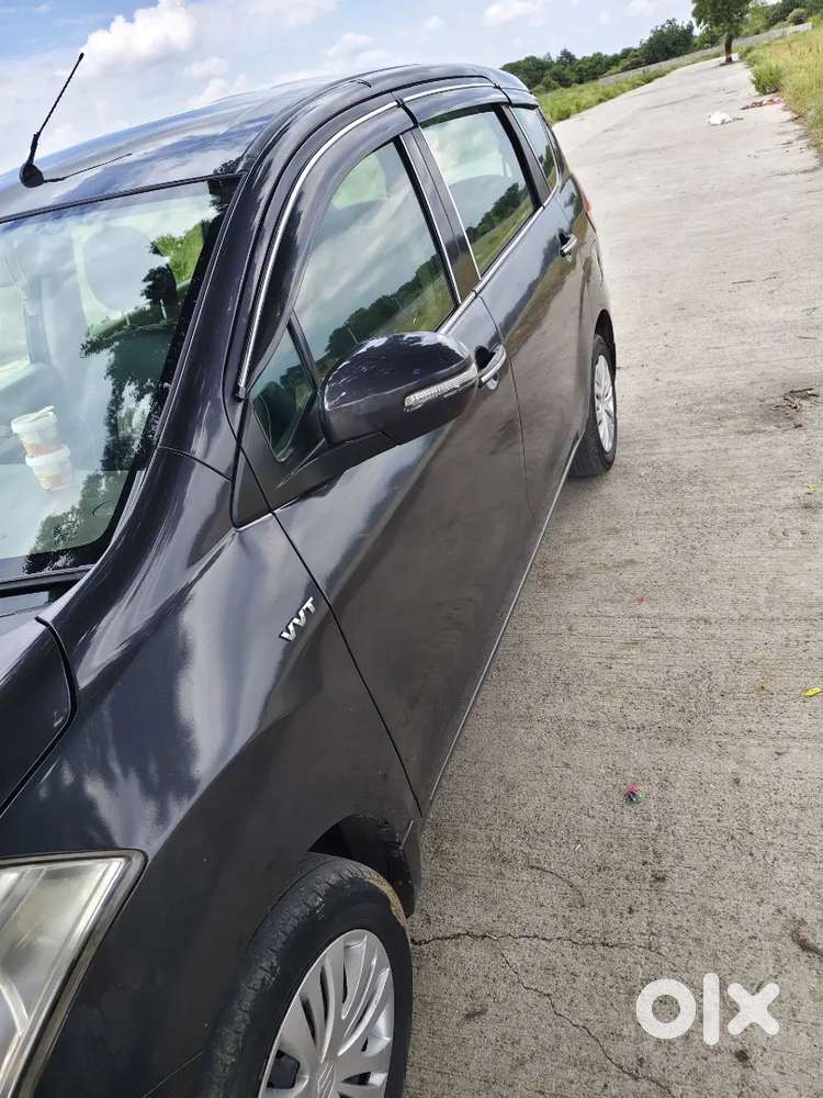 Maruti Suzuki Ertiga Vxi 2014