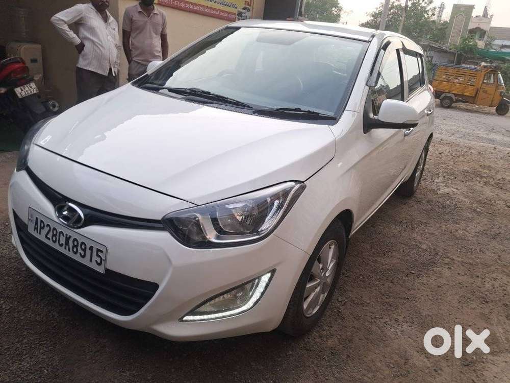 Hyundai I20 Petrol Asta Option, 2013, Petrol