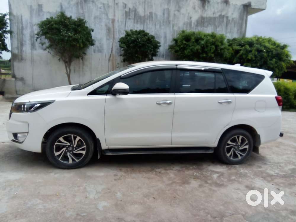 Toyota Innova Crysta 2.4 V 7 Str, 2024, Diesel