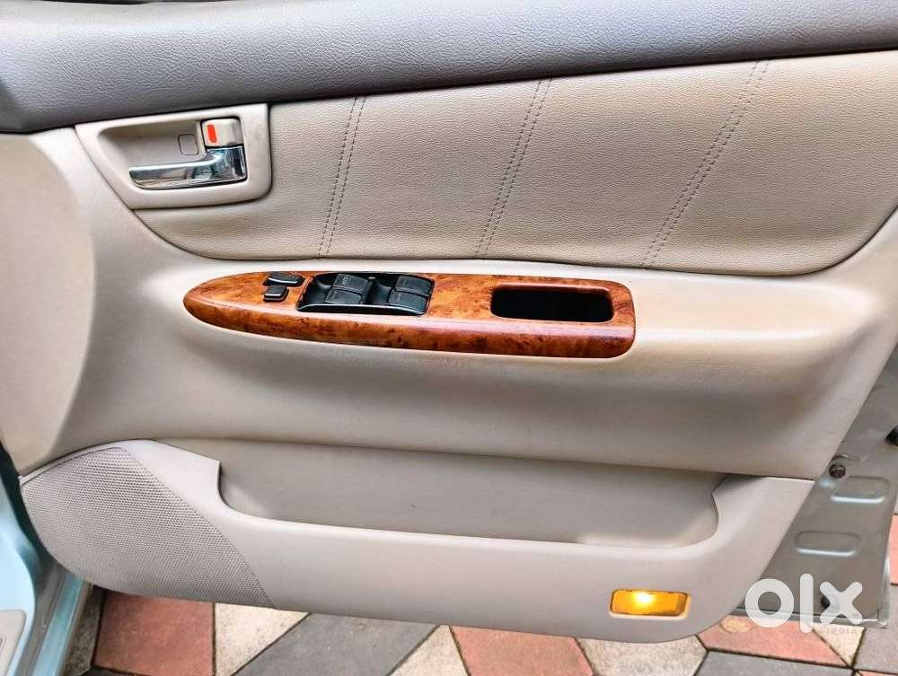 Toyota Corolla Limited At Petrol, 2005, Cng & Hybrids