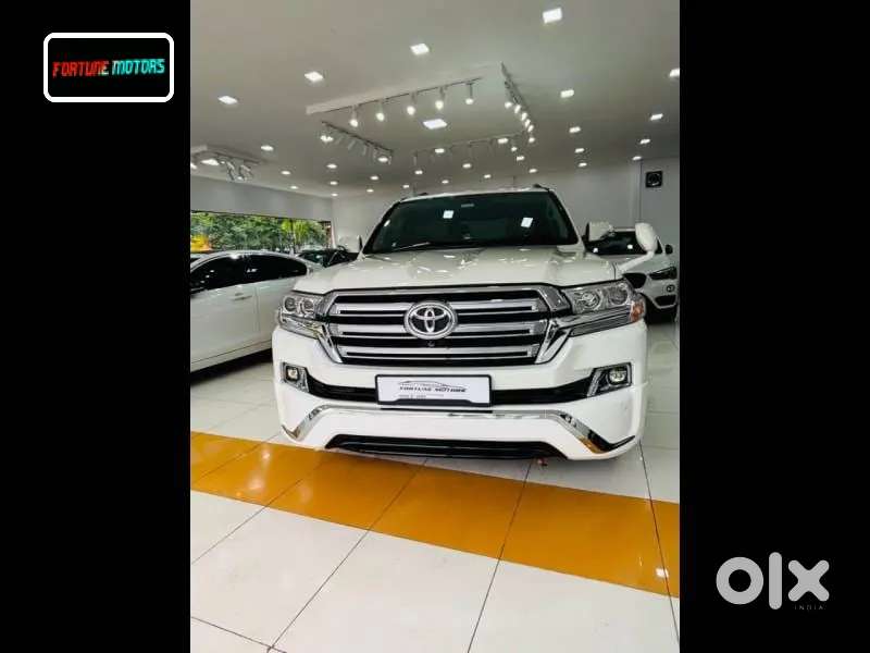 Toyota Land Cruiser [ ] 4.5 Vx Lc 200, 2014, Diesel