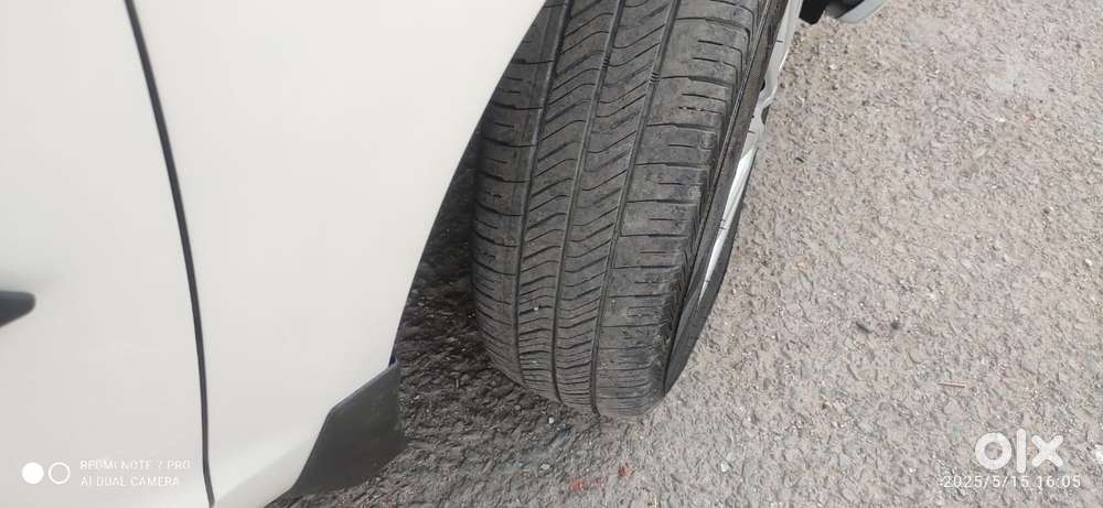 Maruti Suzuki Swift Dzire Vxi(o) Mt, 2014, Petrol