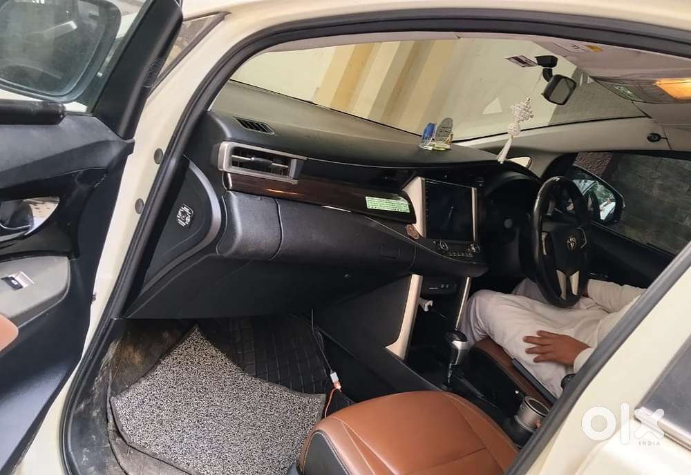 Toyota Innova Crysta 2.8z Automatic, 2018, Diesel