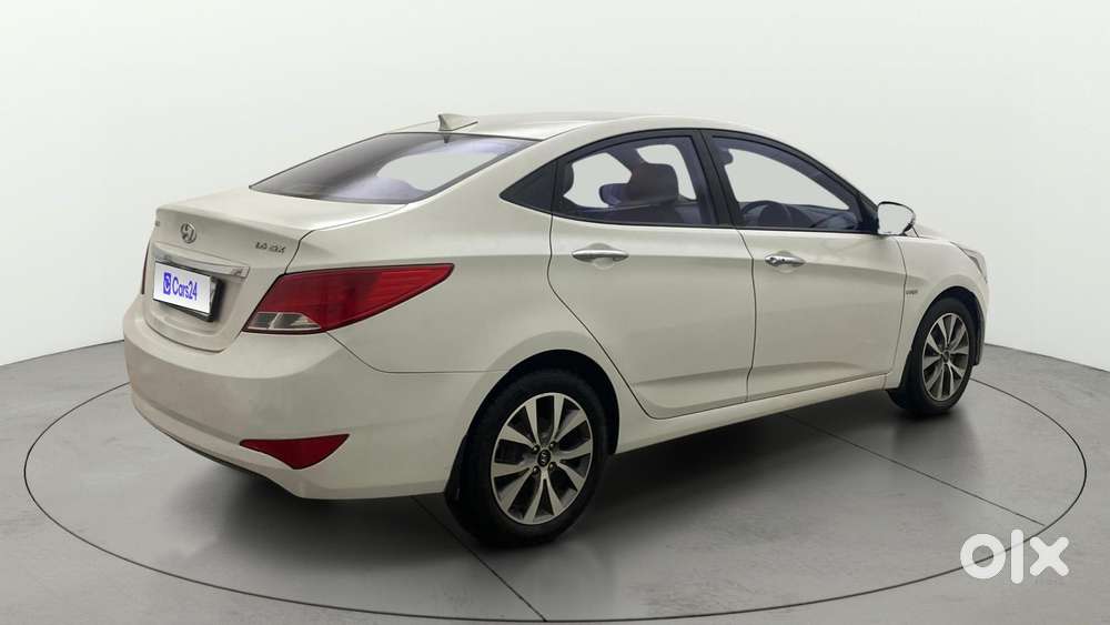 Hyundai Verna 1.6 Vtvt Sx, 2016, Petrol