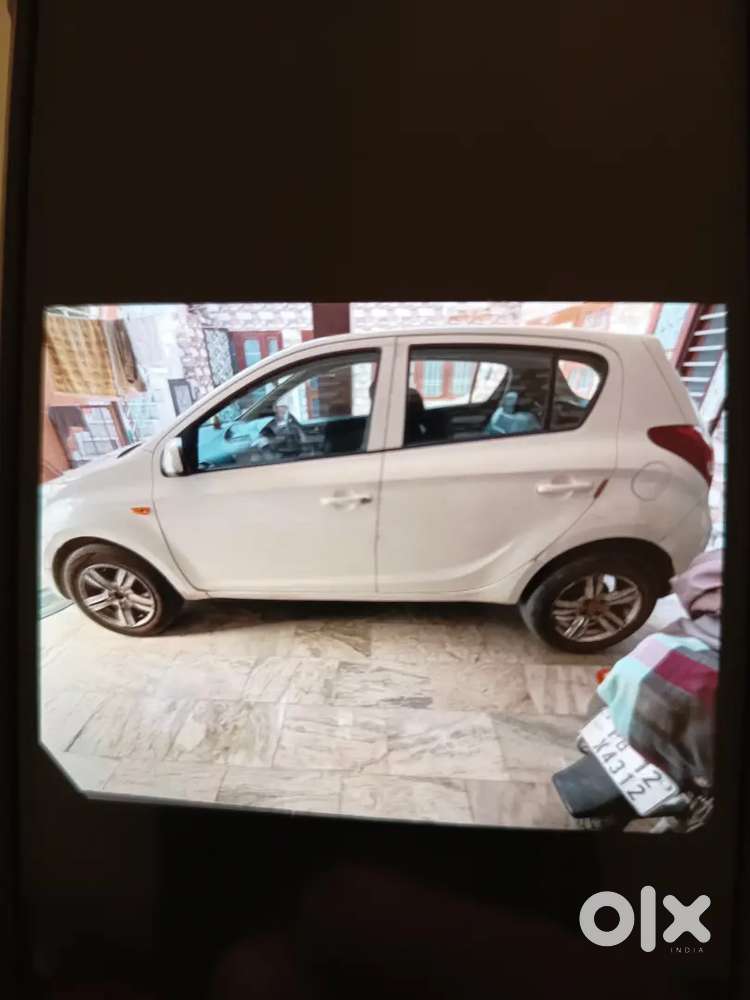 Hyundai I20