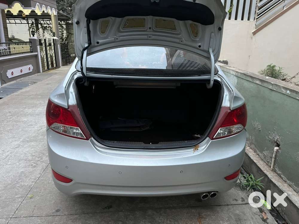 Hyundai Fluidic Verna 2013
