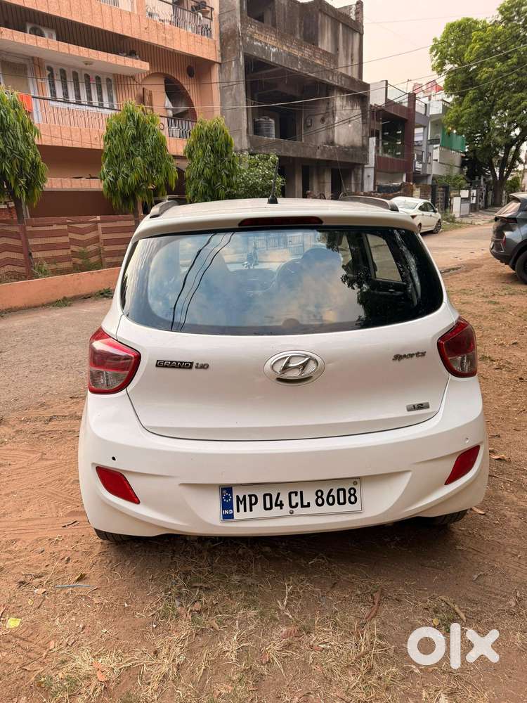 Hyundai Grand I10 2016-2017 Sportz, 2013, Petrol