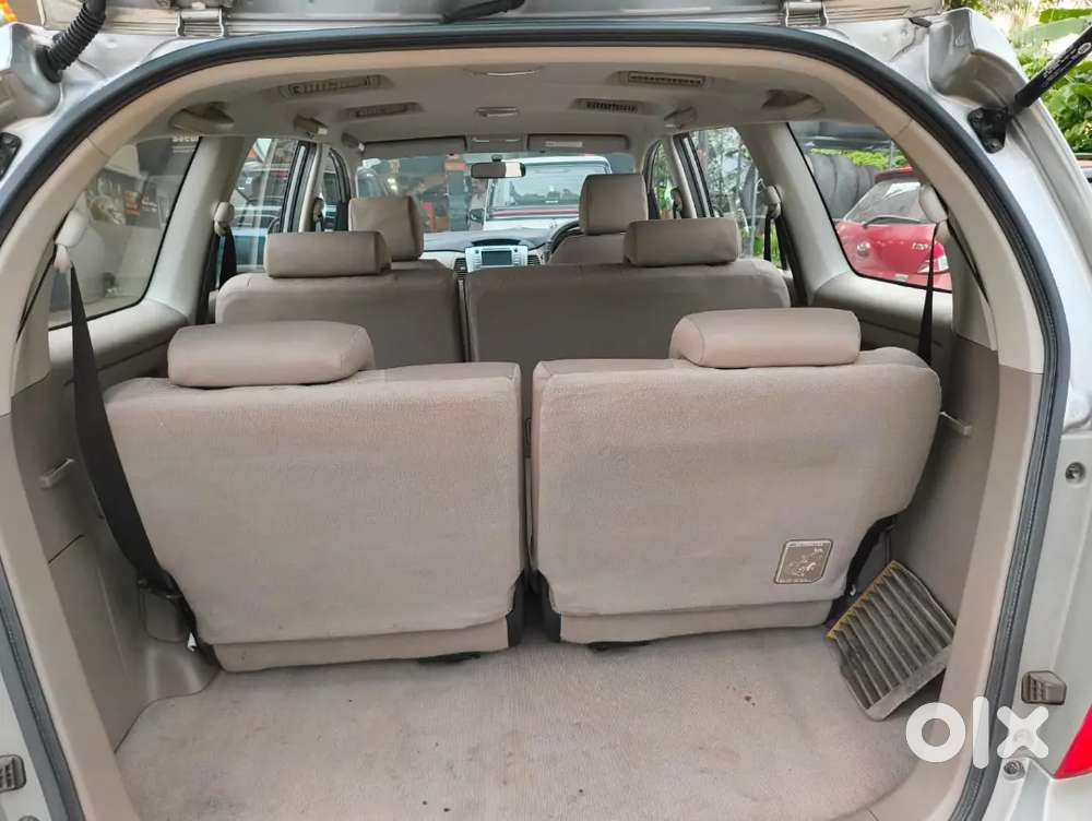 Toyota Innova 2.5 V 2016