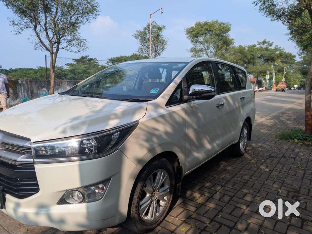 Toyota Innova Crysta 2017