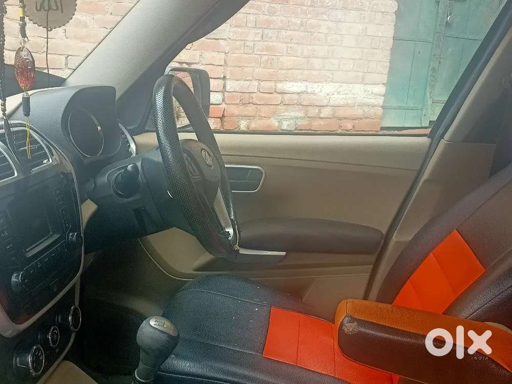 Mahindra Tuv 300 2017