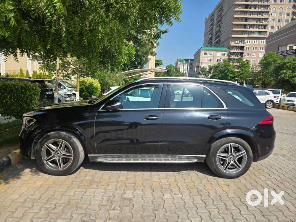 Mercedes-benz Gle 300d 4matic Amg  Black  Aug 2025  Just 19,700 Kms