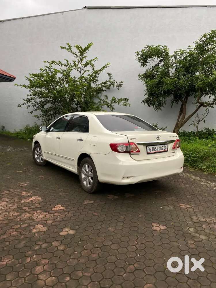 Toyota Corolla Altis 2013 Diesel Well Maintained