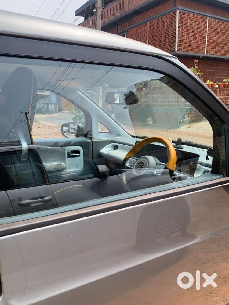 Mg Comet Ev 2025 Electric 9000 Km Driven