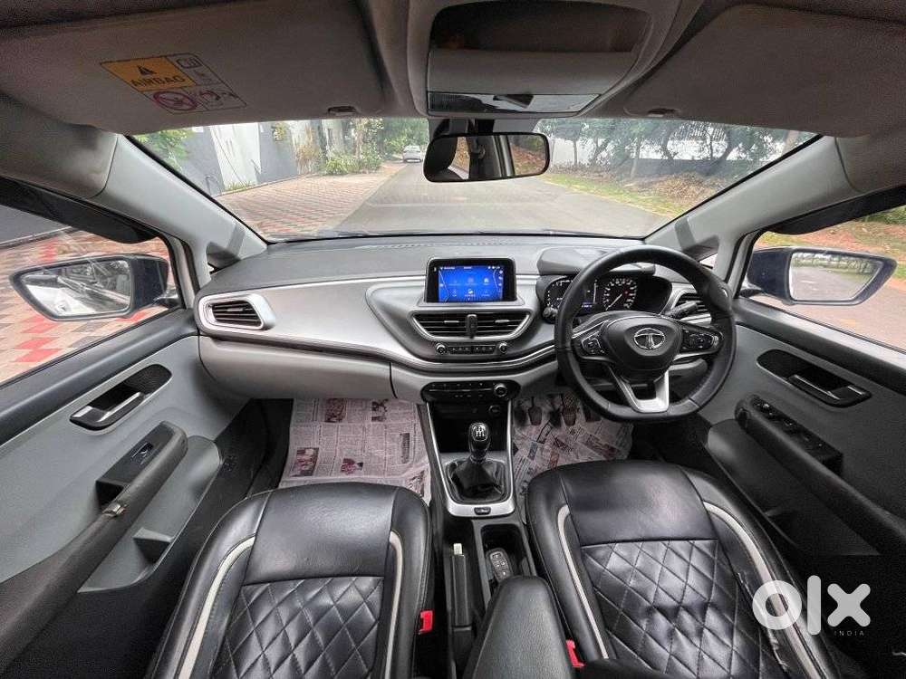 Tata Altroz, 2020, Petrol