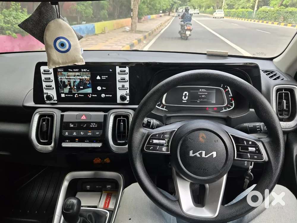 Kia Sonet Petrol Manual 2026 Variant. Top Loded