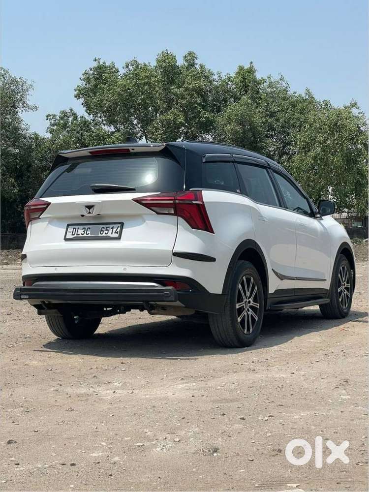 Mahindra Xuv700 Ax 5 Petrol Mt 7 Str (e), 2022, Petrol