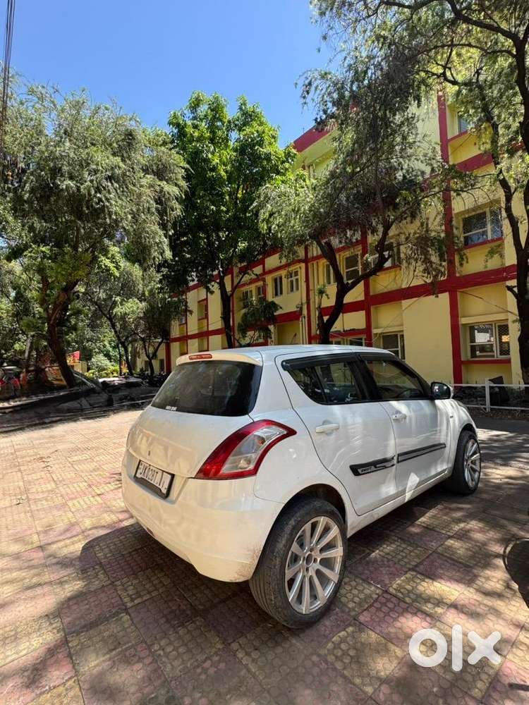 Maruti Suzuki Swift 2017 Petrol 63000 Km Driven