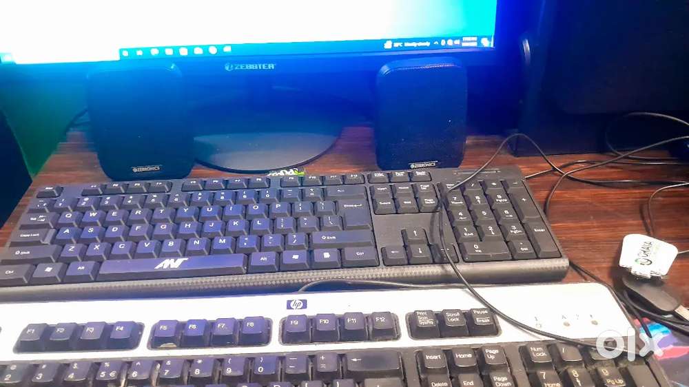 Full Desktop computer setup 4gb ram i3