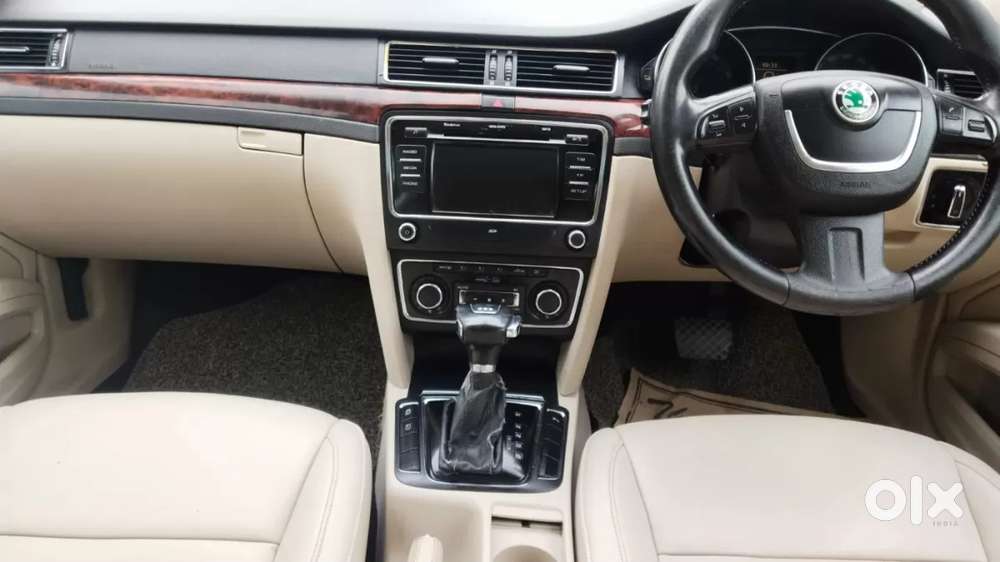 Skoda Superb, 2013, Petrol