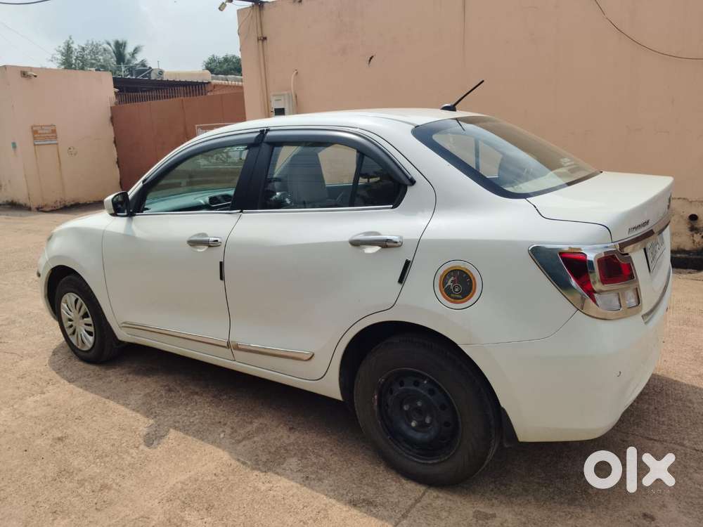Maruti Suzuki Swift Dzire Vxi Optional, 2020, Petrol