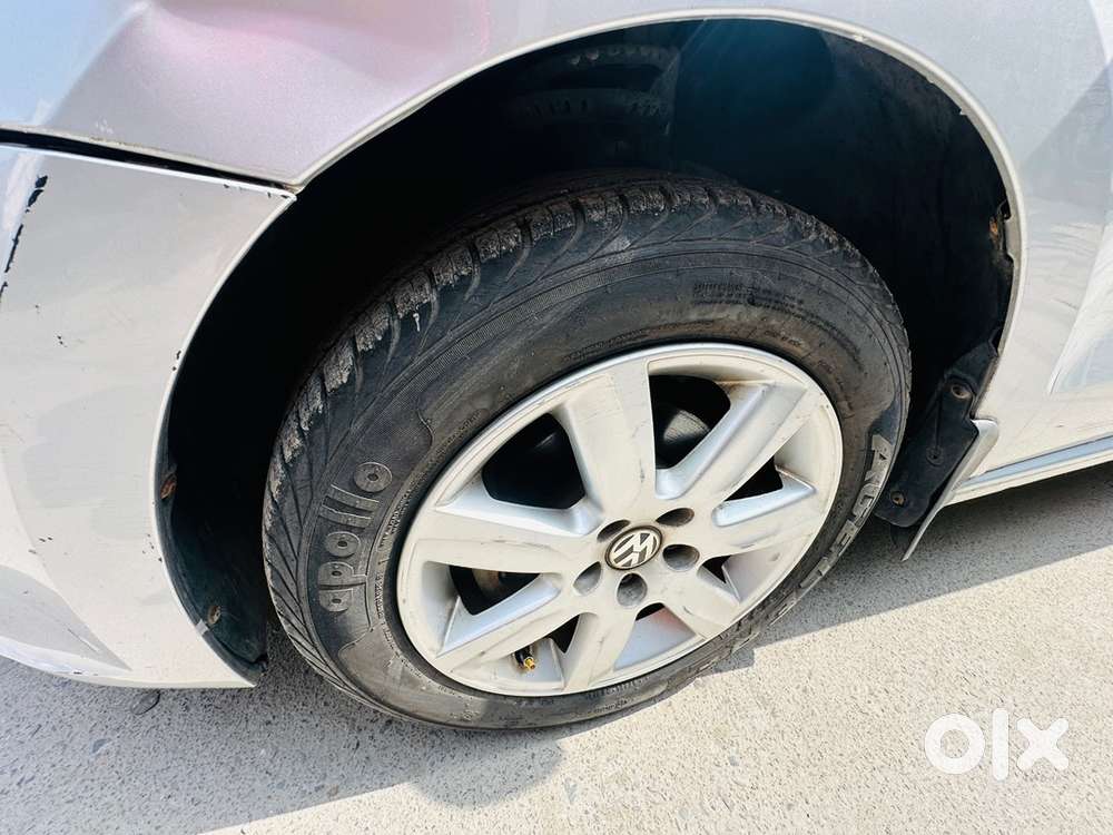 Volkswagen Vento Petrol 2011