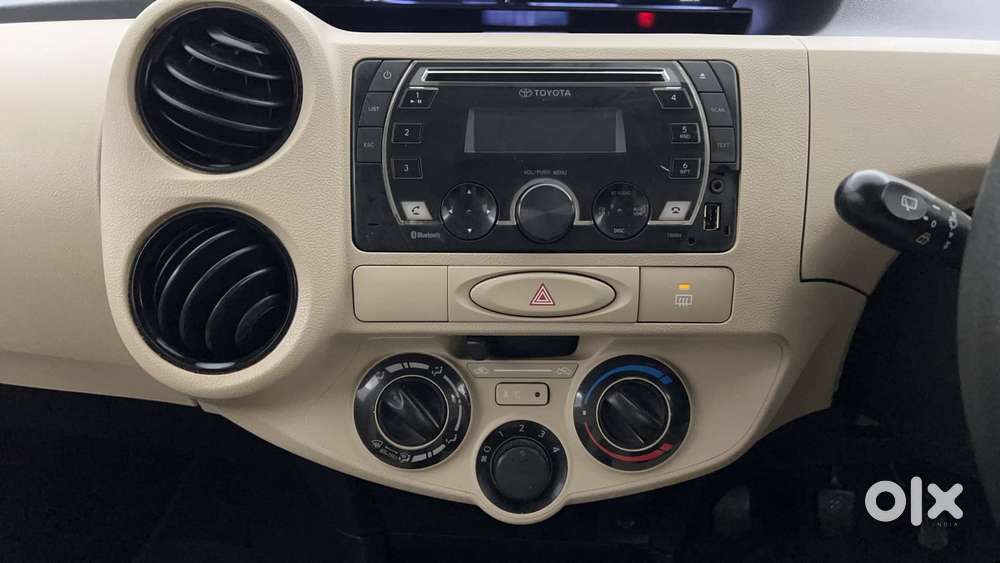 Toyota Etios Liva 2014-2016 V, 2017, Petrol