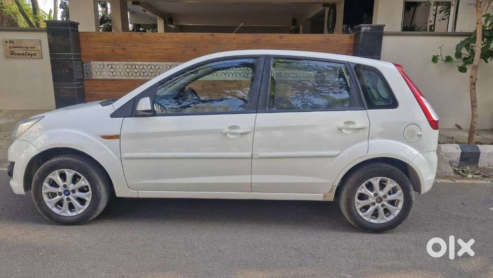 Ford Figo 1.2p Titanium Mt, 2014, Petrol