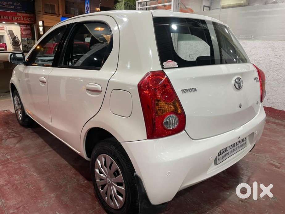 Toyota Etios Liva 2011-2012 G, 2012, Petrol