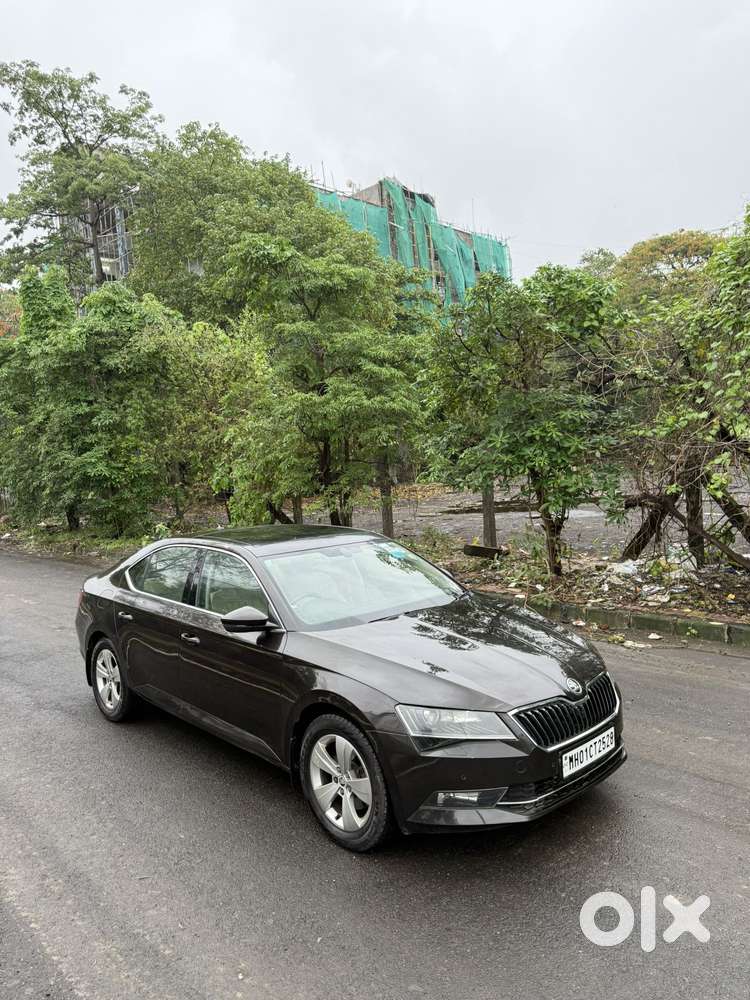 Skoda Superb Style 1.8 Tsi At, 2017, Petrol