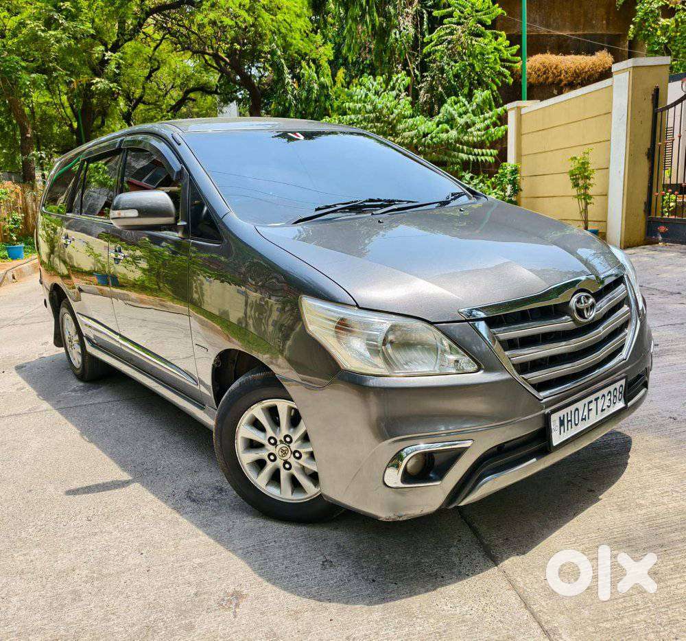 Toyota Innova 2.5 Vx 8 Seater Bs Iv, 2014, Diesel