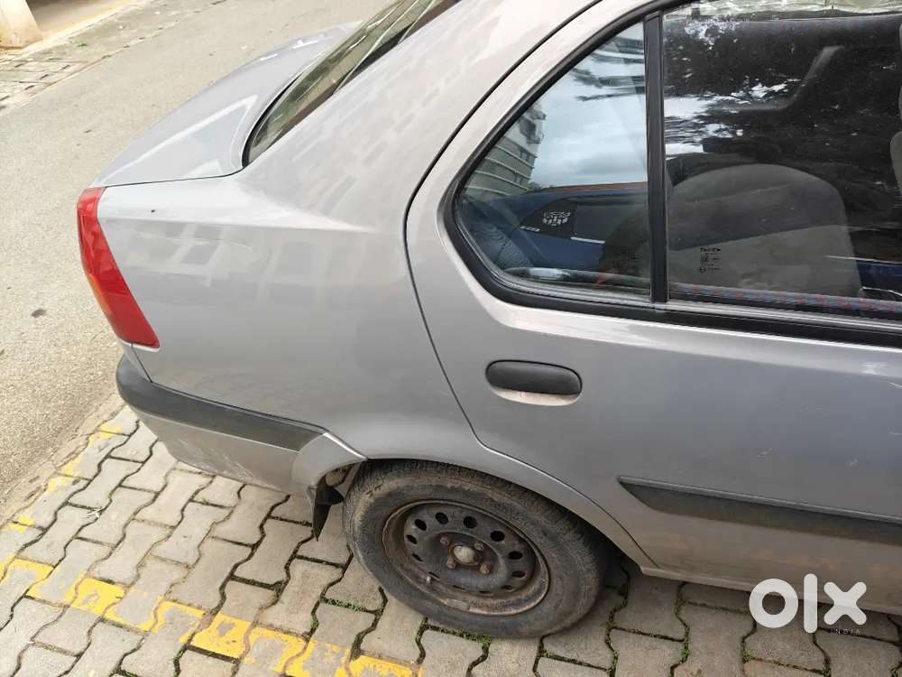 Ford Ikon 1.6 Zxi 2000 Petrol