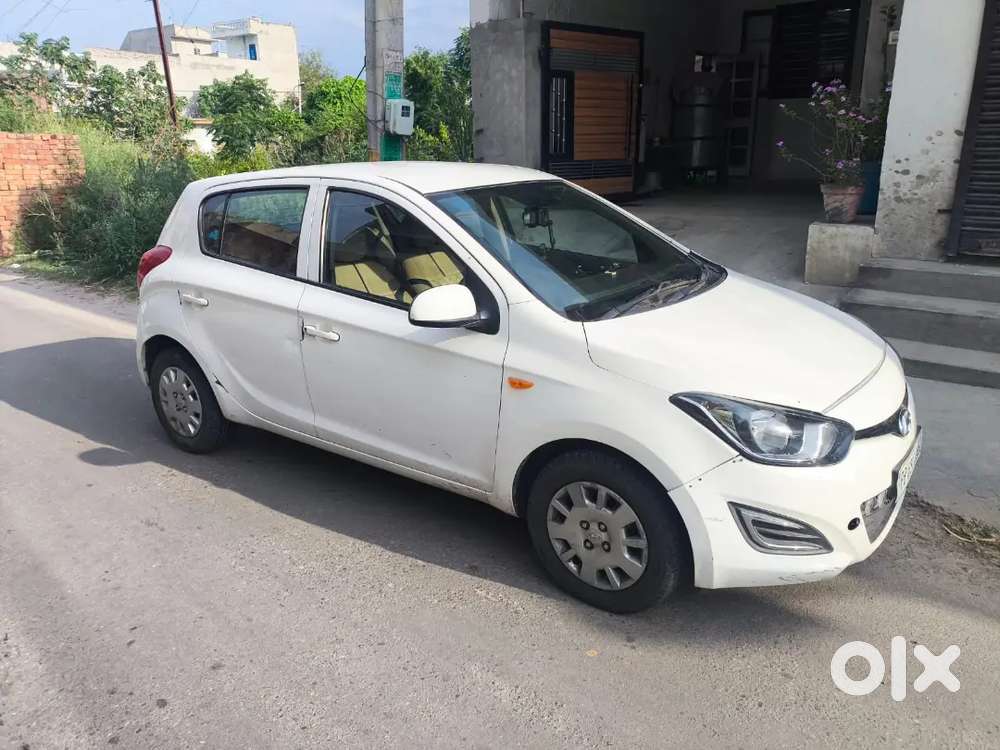 Hyundai I20 Crdi Magna 2012
